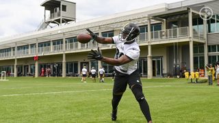 Steelers Offensive Coordinator Matt Canada Confident That Tight Ends Will Be More Involved Going Forward (Steelers News). Photo by Karl Roser / Pittsburgh Steelers